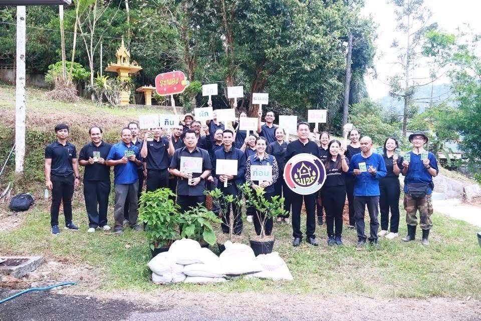 ☘️จังหวัดระนอง เดินหน้าสร้างความมั่นคงทางอาหาร  “ผู้นำทำก่อน” ปลูกผักสวนครัว☘️