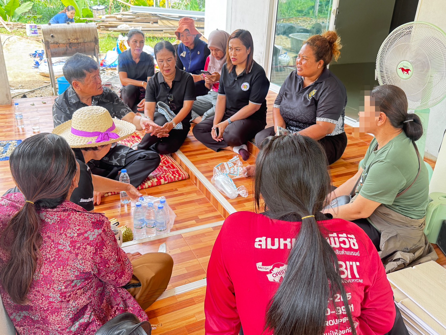 พช.ระนอง ลงพื้นที่ติดตามและสนับสนุนกลุ่มอาชีพสมาชิกกองทุนพัฒนาบทบาทสตรี
