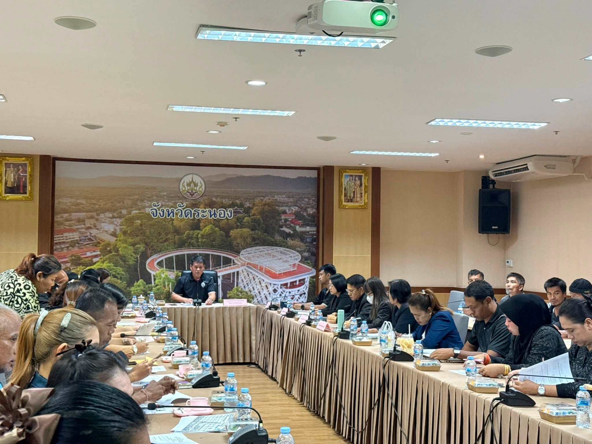 พช. ระนอง เดินหน้าพัฒนาศักยภาพเครือข่ายผู้นำการเปลี่ยนแปลง ขับเคลื่อนตำบลเข้มแข็งตามหลักปรัชญาของเศรษฐกิจพอเพียง ยั่งยืน